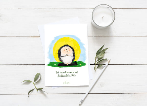 Postkarte Igel Yoga „Das Wesentliche“ – Bild 4